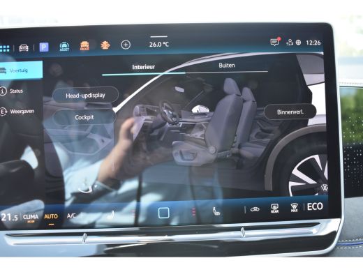 Volkswagen Tiguan R-Line Edition - eHybrid | Trekhaak | 'App-Connect' draadloze smartphone integratie | Achteruitri... ActivLease financial lease