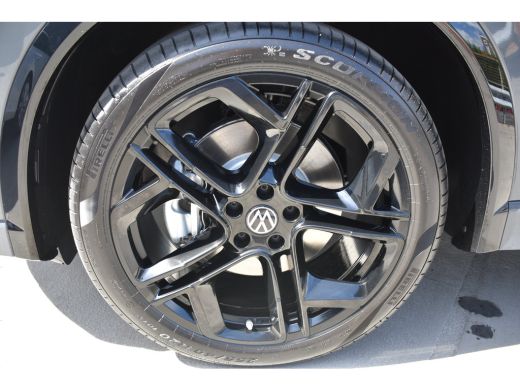 Volkswagen Tiguan R-Line Edition - eHybrid | Trekhaak | 'App-Connect' draadloze smartphone integratie | Achteruitri... ActivLease financial lease