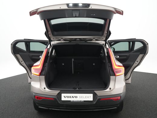 Volvo  XC40 Recharge Plus 70 kWh | Adaptive Cruise | BLIS | Pilot Assist | Keyless | All Season | Camera | El... ActivLease financial lease
