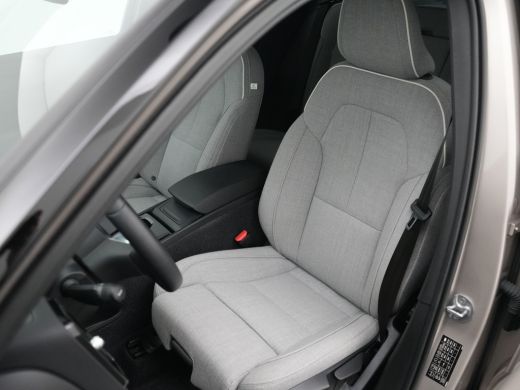 Volvo  XC40 Recharge Plus 70 kWh | Adaptive Cruise | BLIS | Pilot Assist | Keyless | All Season | Camera | El... ActivLease financial lease