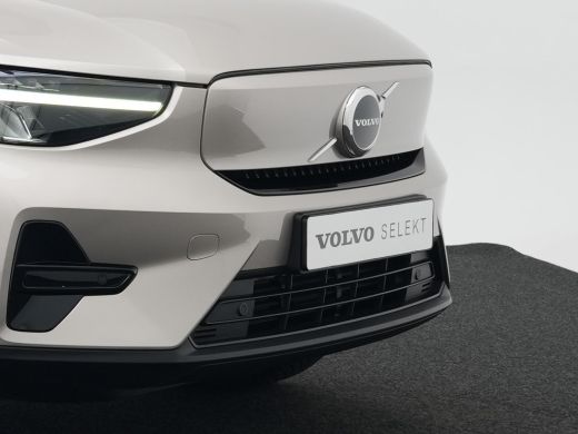 Volvo  XC40 Recharge Plus 70 kWh | Adaptive Cruise | BLIS | Pilot Assist | Keyless | All Season | Camera | El... ActivLease financial lease
