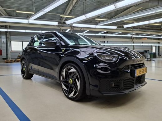 Abarth 600e Turismo 54 kWh 240pk | Torssen Sperdefferentieel | Adaptive Cruise | Navigatie by App | 20"LMV | !! ActivLease financial lease
