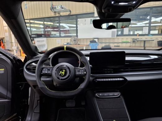 Abarth 600e Turismo 54 kWh 240pk | Torssen Sperdefferentieel | Adaptive Cruise | Navigatie by App | 20"LMV | !! ActivLease financial lease