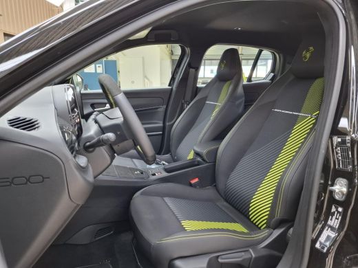 Abarth 600e Turismo 54 kWh 240pk | Torssen Sperdefferentieel | Adaptive Cruise | Navigatie by App | 20"LMV | !! ActivLease financial lease