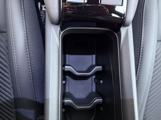 Alfa Romeo Junior Elettrica Speciale | "Spiga" Stoffen/ecoleder bekleding met rode accenten - 6-voudig verstelbare ... ActivLease financial lease