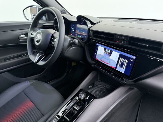 Alfa Romeo Junior Ibrida Ti | 10,25" digitaal instrumentarium | 18" lichtmetalen velgen - Fori | Automatisch grootl... ActivLease financial lease