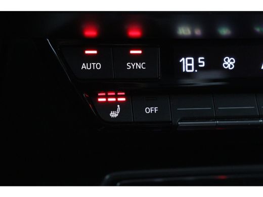 Audi A3 Limousine 30 TFSI Advanced edition | Open Dak | Afneembare Trekhaak | LED | Sportstoelen | Navi B... ActivLease financial lease