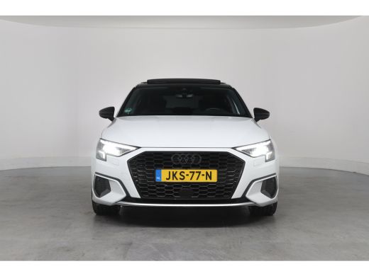 Audi A3 Limousine 30 TFSI Advanced edition | Open Dak | Afneembare Trekhaak | LED | Sportstoelen | Navi B... ActivLease financial lease