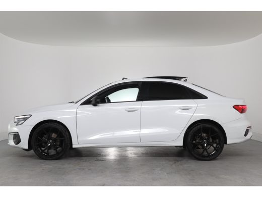Audi A3 Limousine 30 TFSI Advanced edition | Open Dak | Afneembare Trekhaak | LED | Sportstoelen | Navi B... ActivLease financial lease