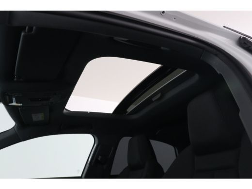 Audi A3 Limousine 30 TFSI Advanced edition | Open Dak | Afneembare Trekhaak | LED | Sportstoelen | Navi B... ActivLease financial lease