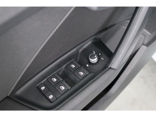 Audi A3 Limousine 30 TFSI Advanced edition | Open Dak | Afneembare Trekhaak | LED | Sportstoelen | Navi B... ActivLease financial lease
