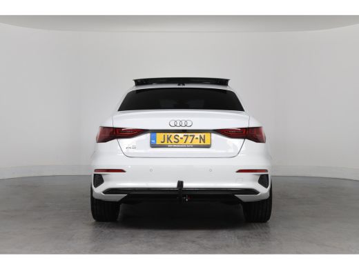 Audi A3 Limousine 30 TFSI Advanced edition | Open Dak | Afneembare Trekhaak | LED | Sportstoelen | Navi B... ActivLease financial lease