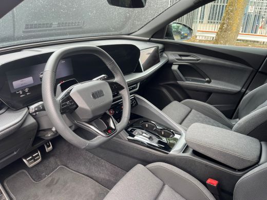Audi Q5 2.0 TFSI e-hybrid quattro S edition | Luchtvering | Trekhaak | Panoramadak | Tech Plus | Optiek z... ActivLease financial lease