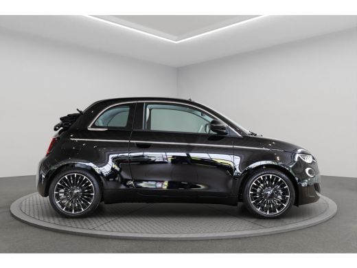 Fiat 500C 1.0 Hybrid La Prima | Camera | Stoelverwarming | Parkeersensoren | Climate Controle | Apple Carpl... ActivLease financial lease
