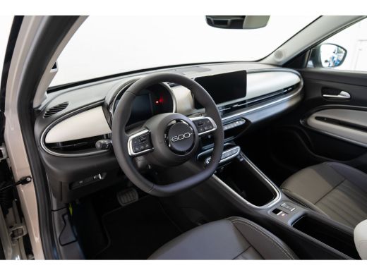 Fiat 600e La Prima 54 kWh | Tot 8 Jaar Garantie! | Dolce-Vita Pack | Verwarmd Voorraam | Camera | Navigatie... ActivLease financial lease