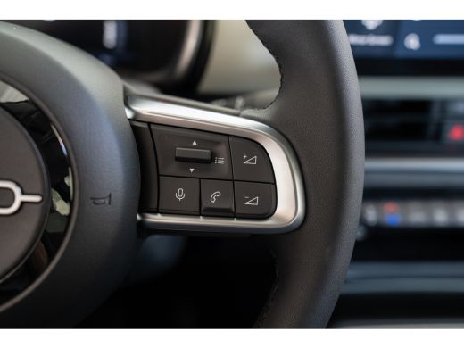 Fiat 600e La Prima 54 kWh | Tot 8 Jaar Garantie! | Dolce-Vita Pack | Verwarmd Voorraam | Camera | Navigatie... ActivLease financial lease