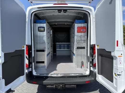 Ford Transit 350 2.0 TDCI 130 PK / L3H2 / 2x SCHUIFDEUR / SORTIMO INRICHTING / IMPERIAAL / 2.8 TONS TREKHAAK /... ActivLease financial lease