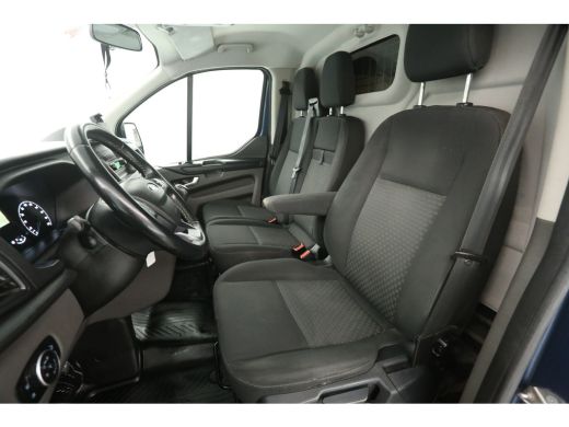 Ford Transit Custom 2.0 TDCI L1H1 | Airco | Cruise | 3 Zits | Parkeersens. ActivLease financial lease