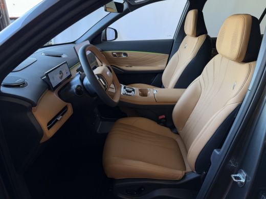 Geely Starray EM-i MAX+ PHEV LONG RANGE 30X geely op voorraad BRUIN LEER | 29,8 kWh ACCU | 136 KM WLTP | PANORAMADAK... ActivLease financial lease