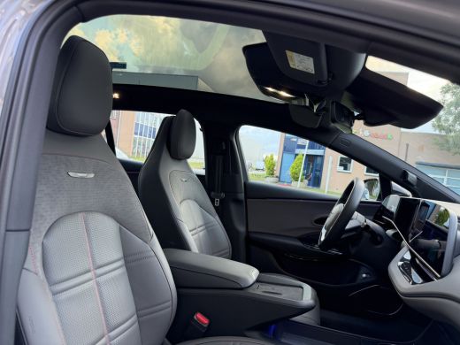 Hongqi EH7 Long Range Launch Edition 111 kWh NIEUW ActivLease financial lease