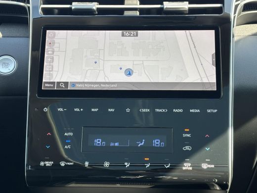 Hyundai Tucson 1.6 T-GDI PHEV Premium Sky 4WD | Panoramisch schuif/kantel dak | Apple Carplay/Android Auto | Sto... ActivLease financial lease