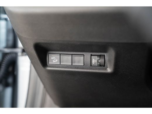 Jeep Avenger 1.2 e-Hybrid Longitude | Navigatie | Parkeersensoren | Adaptive Cruise | Lichtmetalen velgen | LE... ActivLease financial lease