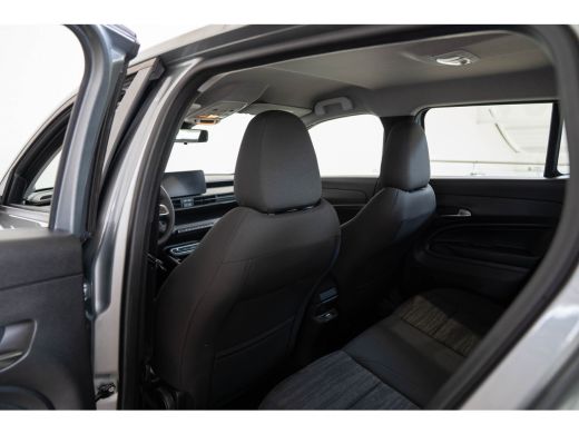 Jeep Avenger 1.2 e-Hybrid Longitude | Navigatie | Parkeersensoren | Adaptive Cruise | Lichtmetalen velgen | LE... ActivLease financial lease