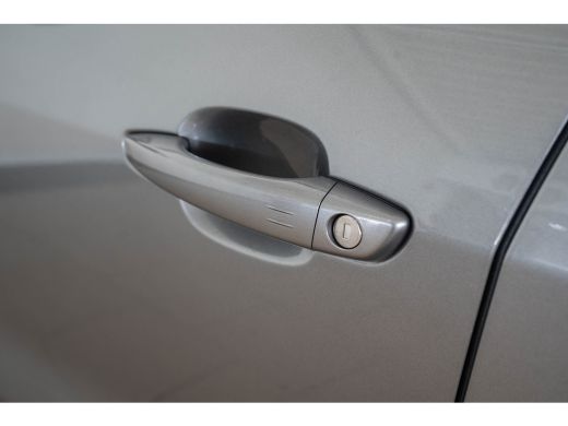 Jeep Avenger 1.2 e-Hybrid Summit | Tot 8 Jaar Garantie | Navigatie | Camera | Elektrische Achterklep | Keyless... ActivLease financial lease