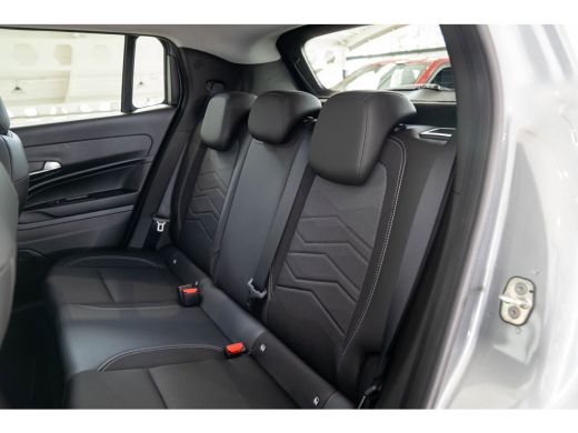 Jeep Avenger 1.2 e-Hybrid Summit | Tot 8 Jaar Garantie | Navigatie | Camera | Elektrische Achterklep | Keyless... ActivLease financial lease