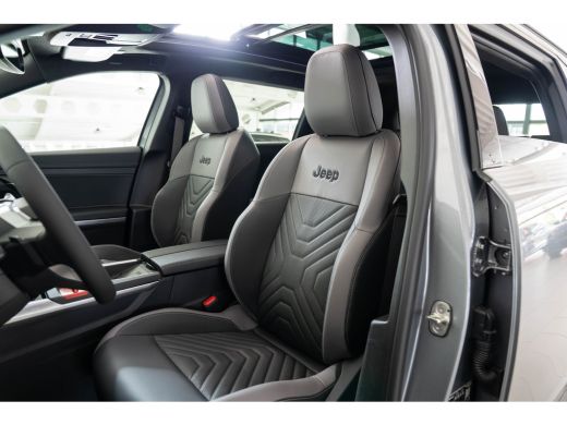 Jeep Compass 1.2 e-Hybrid First Edition | Panoramadak | Camera | Premium Audio | Elektrische Achterklep | Keyl... ActivLease financial lease