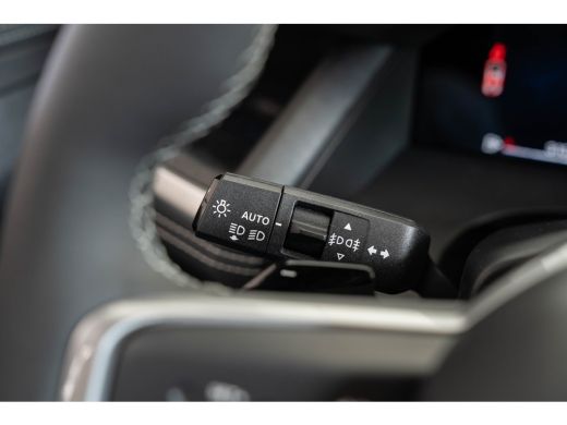 Jeep Compass 1.2 e-Hybrid First Edition | Panoramadak | Camera | Premium Audio | Elektrische Achterklep | Keyl... ActivLease financial lease