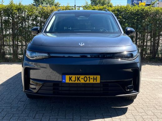 Leapmotor C10 Design REEV 28.4 kWh 1500KG TREKGEWICHT | 360 GRADEN CAMERA | LEDEREN BEKLEDING | STOELVERWARMING... ActivLease financial lease