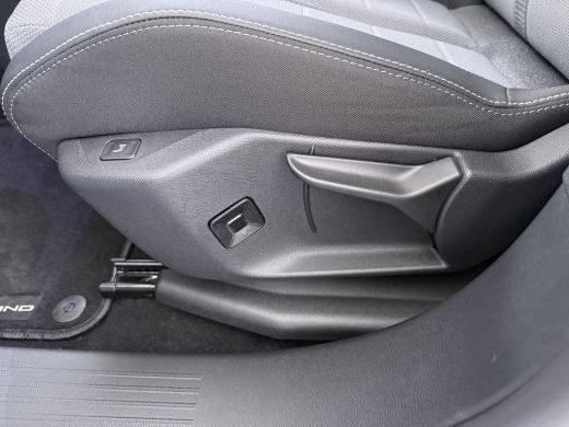 Opel Grandland 1.6 Turbo Plug-in-Hybrid Business Edition | Achteruitrijcamera | Apple Carplay/Android Auto|telef... ActivLease financial lease
