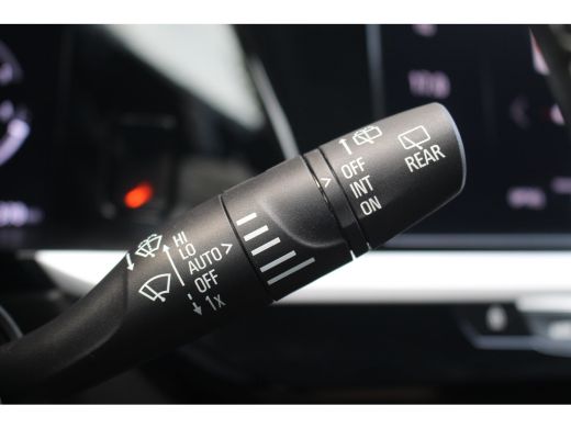 Opel Grandland 1.6 Turbo Plug-In Hybrid Business Elegance | Afn Trekhaak | Camera | Stoelverw. & Vert | Carplay ... ActivLease financial lease