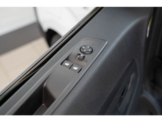 Opel Vivaro-e L3 75 kWh | Tot 8 Jaar Garantie | Apple Carplay & Android Auto | Camera | Parkeersensoren | Cruis... ActivLease financial lease