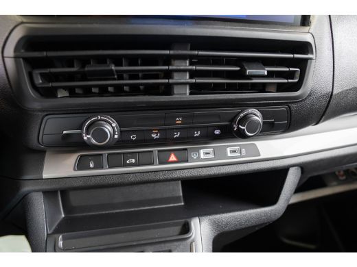 Opel Vivaro-e L3 75 kWh | Tot 8 Jaar Garantie | Apple Carplay & Android Auto | Camera | Parkeersensoren | Cruis... ActivLease financial lease