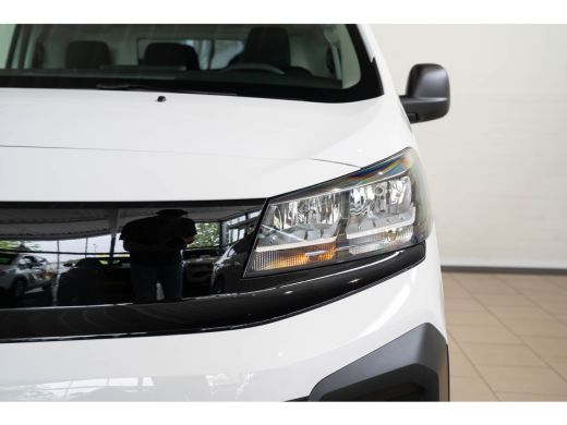 Opel Vivaro-e L3 75 kWh | Tot 8 Jaar Garantie | Apple Carplay & Android Auto | Camera | Parkeersensoren | Cruis... ActivLease financial lease
