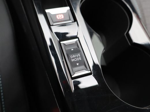 Peugeot 208 1.2 PureTech Allure Parkeersensoren | Climate Control | Cruise Control | 16' Lichtmetalen Velgen ... ActivLease financial lease