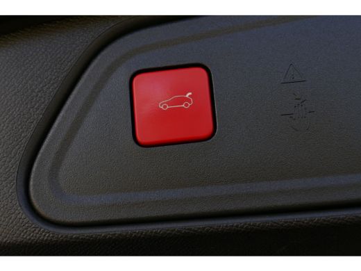Peugeot 3008 1.2 PureTech GT / FULL-LED / ACHTERUITCAMERA / KEYLESS START / V+A PDC / CRUISE CONTROL / BLUETOO... ActivLease financial lease