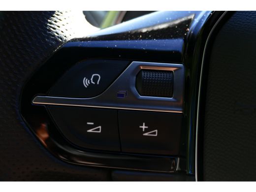 Peugeot 3008 1.2 PureTech GT / FULL-LED / ACHTERUITCAMERA / KEYLESS START / V+A PDC / CRUISE CONTROL / BLUETOO... ActivLease financial lease