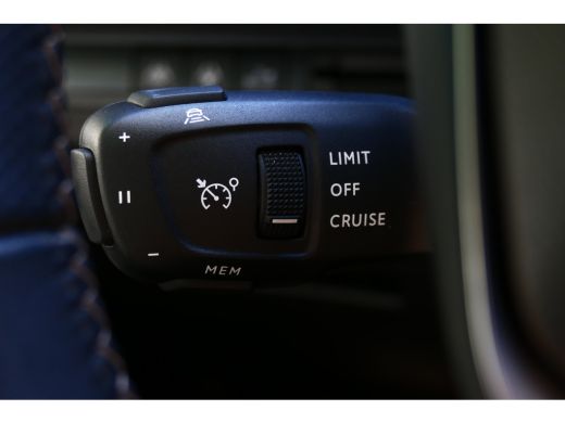 Peugeot 3008 1.2 PureTech GT / FULL-LED / ACHTERUITCAMERA / KEYLESS START / V+A PDC / CRUISE CONTROL / BLUETOO... ActivLease financial lease