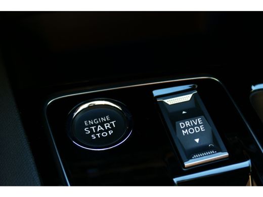 Peugeot 3008 1.2 PureTech GT / FULL-LED / ACHTERUITCAMERA / KEYLESS START / V+A PDC / CRUISE CONTROL / BLUETOO... ActivLease financial lease