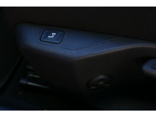 Peugeot 308 SW 1.2 PureTech Allure Pack Business / CAMERA V+A / 17'' LMV / KEYLESS / FULL-LED / NAVI / BLUETO... ActivLease financial lease
