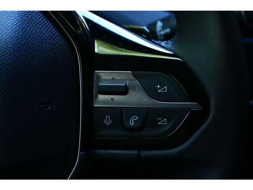 Peugeot 308 SW 1.2 PureTech Allure Pack Business / CAMERA V+A / 17'' LMV / KEYLESS / FULL-LED / NAVI / BLUETO... ActivLease financial lease