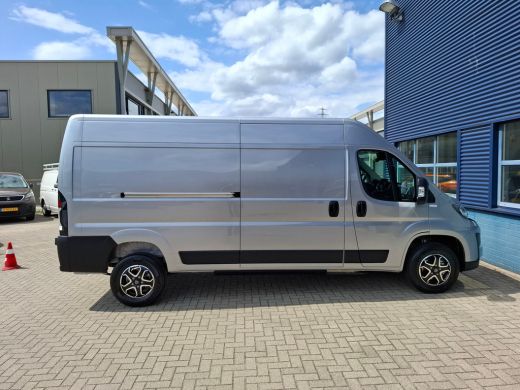 Peugeot e-Boxer 3.5t L3H2 Zwaar 110 kWh | 8 JAAR GARANTIE | CAMERA | DIGITALE BINNESPIEGEL | NAVI | BETIMMERING |... ActivLease financial lease