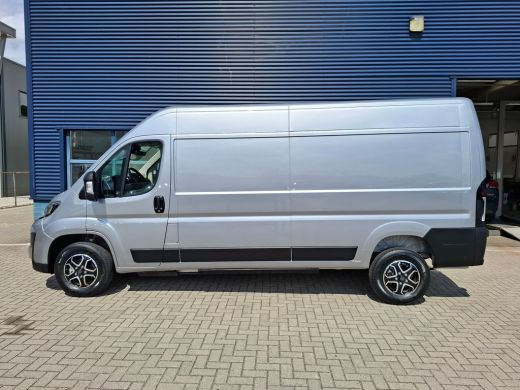 Peugeot e-Boxer 3.5t L3H2 Zwaar 110 kWh | 8 JAAR GARANTIE | CAMERA | DIGITALE BINNESPIEGEL | NAVI | BETIMMERING |... ActivLease financial lease