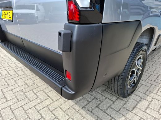 Peugeot e-Boxer 3.5t L3H2 Zwaar 110 kWh | 8 JAAR GARANTIE | CAMERA | DIGITALE BINNESPIEGEL | NAVI | BETIMMERING |... ActivLease financial lease