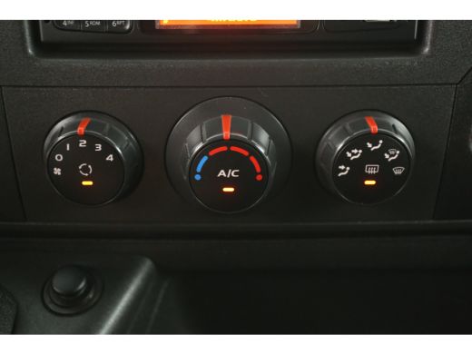 Renault Master 2.3 dCi L1H1 | Airco | Cruise | 3 Zits | Imperiaal | Trekhaak ActivLease financial lease