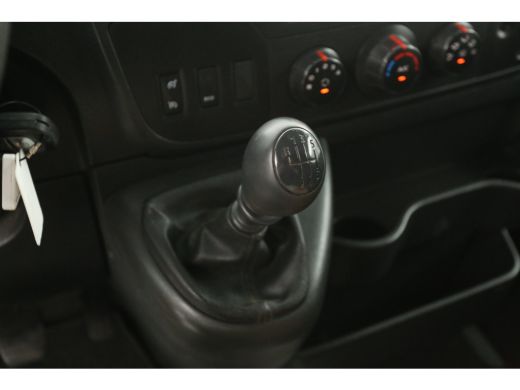 Renault Master 2.3 dCi L1H1 | Airco | Cruise | 3 Zits | Imperiaal | Trekhaak ActivLease financial lease