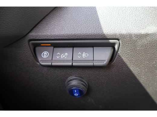 Renault Master T35 2.0 dCi 170pk Bakwagen met Achterdeuren ActivLease financial lease